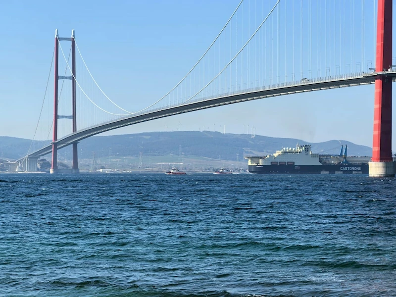 Boru döşeme gemisi, Çanakkale Boğazı