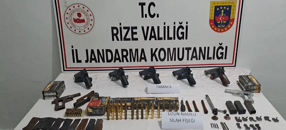 Rize’de Geniş Çaplı Silah ve Mühimmat Operasyonu: 3 Kişi Tutuklandı