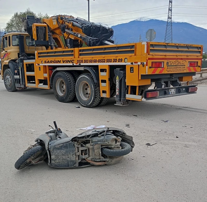 Motosiklet sürücüsü kazada yaralandı