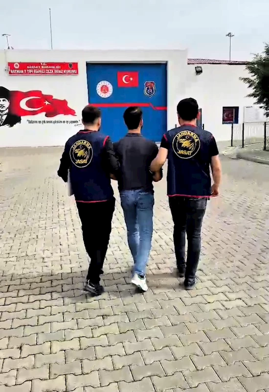 Batman’da, 19 yıl hapis cezasıyla aranan firari hükümlü yakalandı