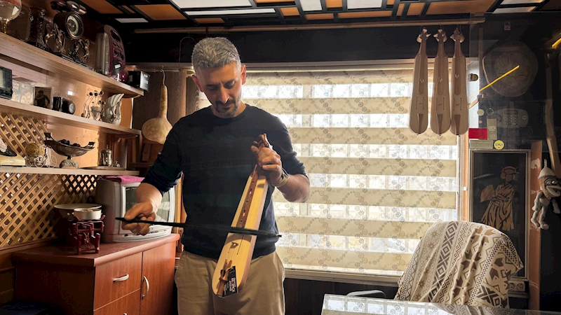 Akıma kapılınca mesleği bıraktı, kemençe ustası oldu