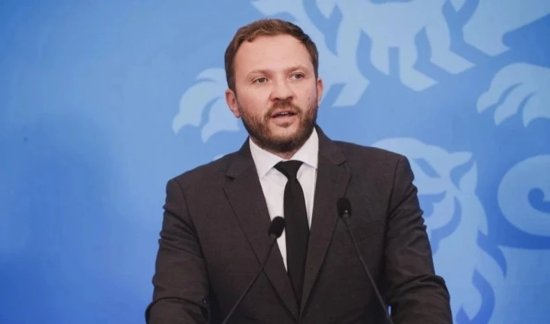 Estonya: Macaristan AB