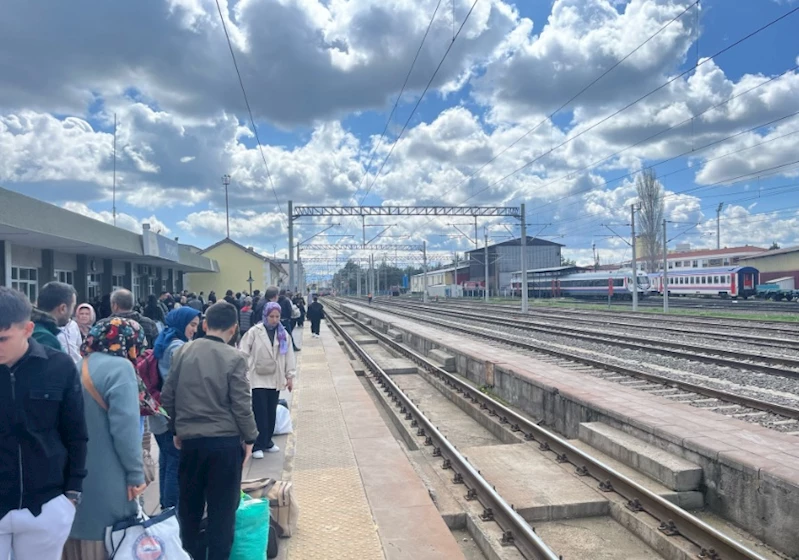 Tavşanlı Tren Garı