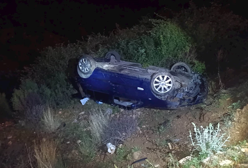 Şarampole devrilen otomobilin sürücüsü yaralandı