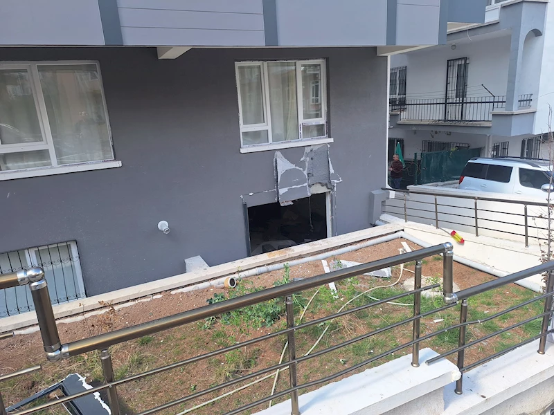 4 katlı binadaki ofiste patlama; 1 yaralı