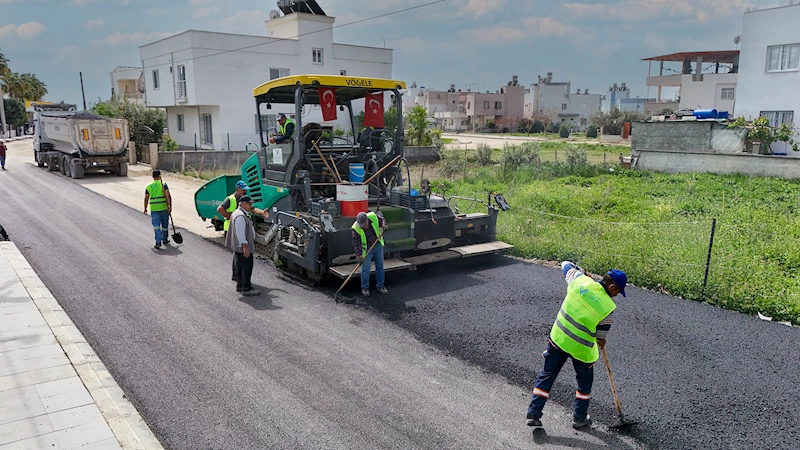 Tarsus Belediyesi’nden sıcak asfalt atağı