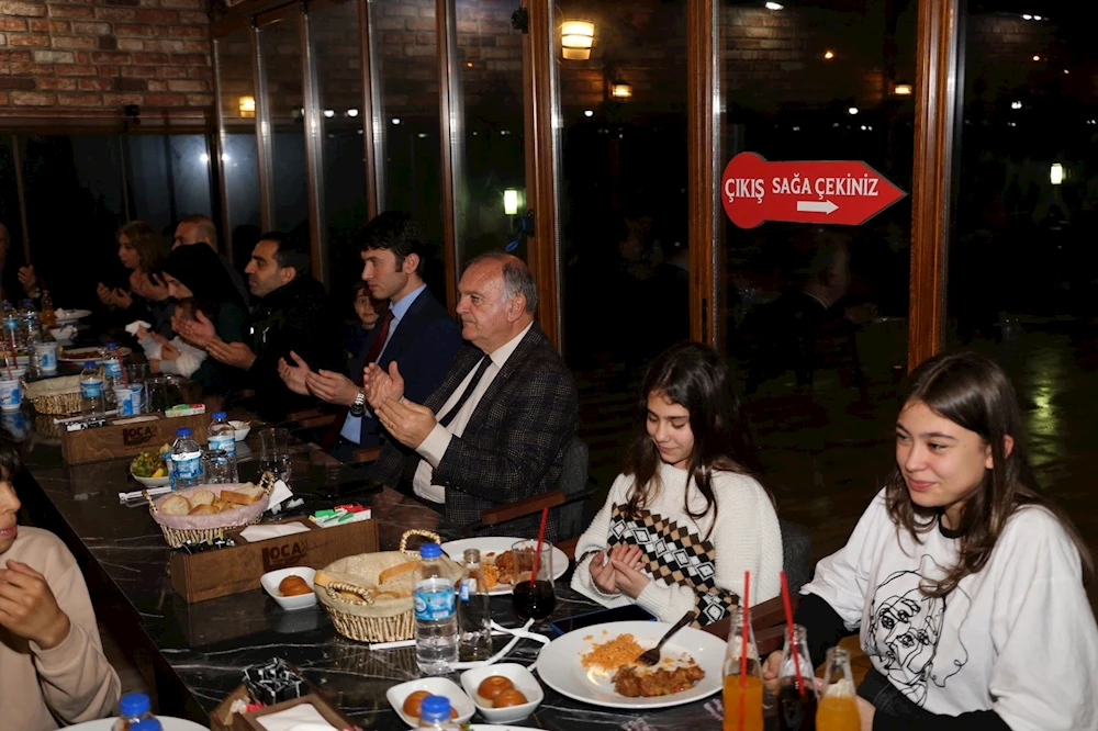 Depremzede Ailelerle İftar Yemeğinde Bir Araya Gelindi...