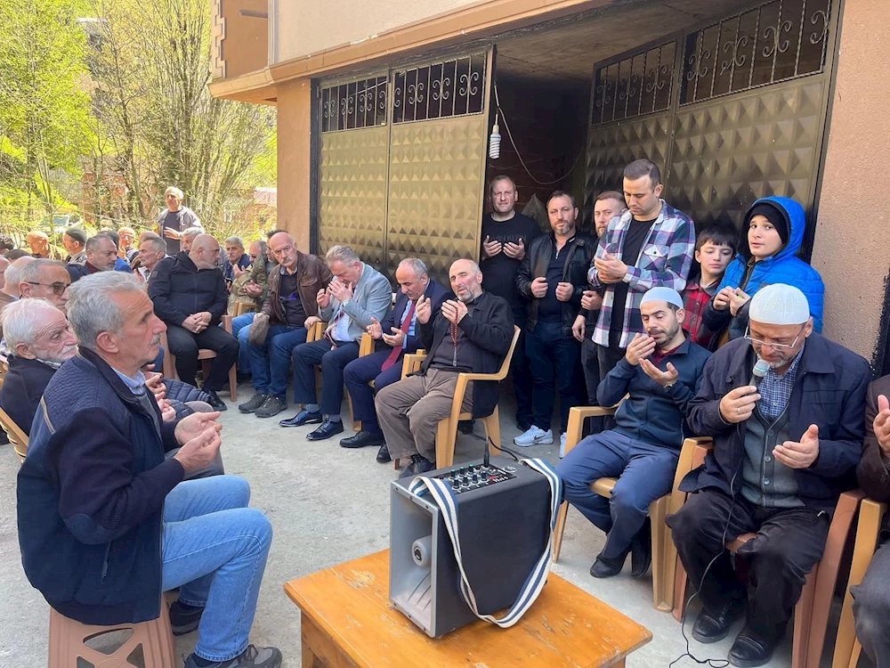 Milletvekili adayları Civaoğlu ailesine taziye ziyaretinde bulundu