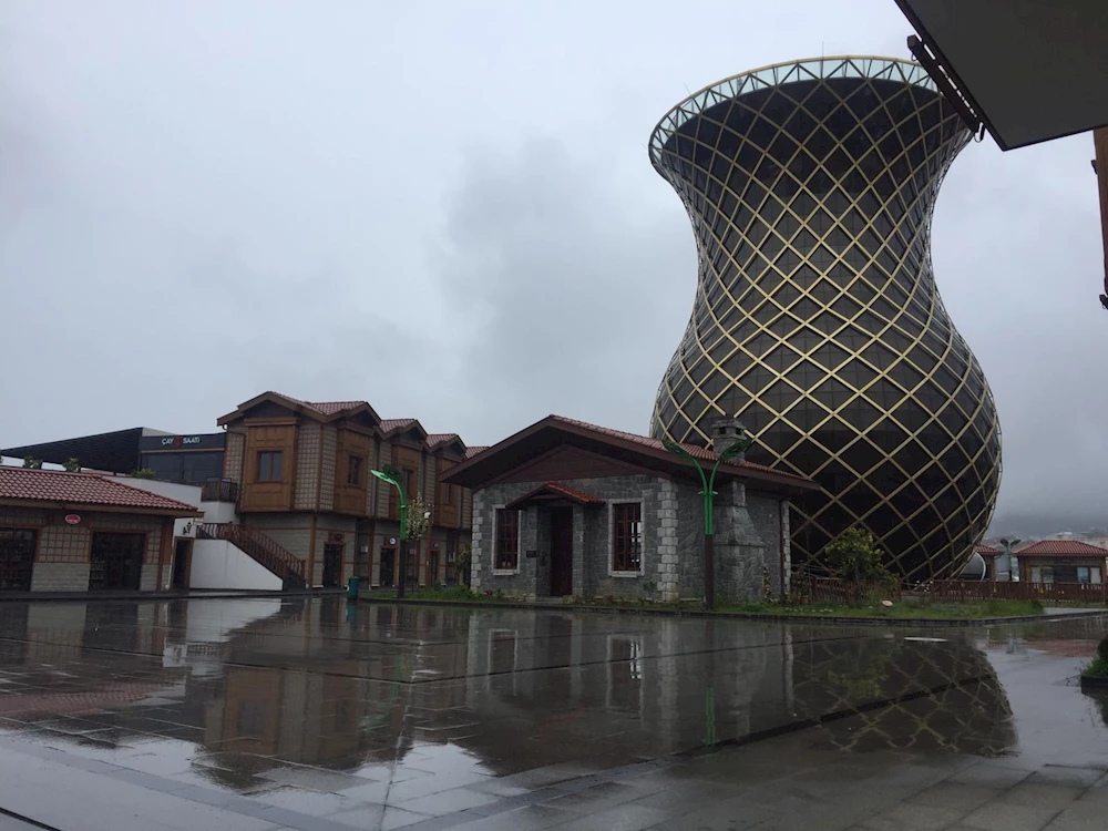 ÇAY ÇARŞISI BAYRAMA HAZIRLANIYOR