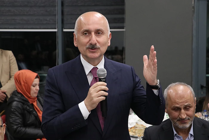 Bakan Karaismailoğlu, Sıla İlim Kültür ve Dayanışma Derneği iftarında konuştu: