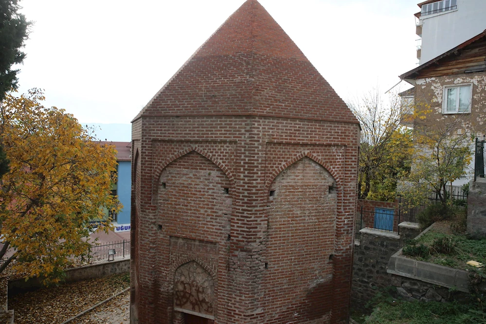 Kırkkızlar Türbesi, Niksar