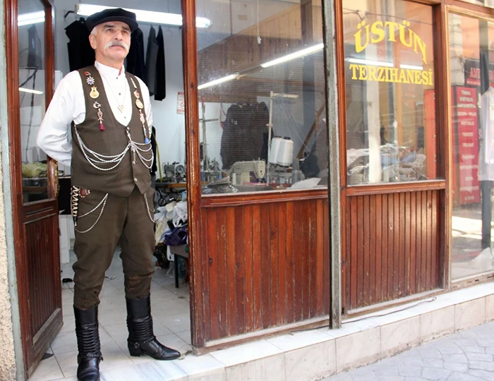 Giresun’un Bulancak İlçesinde Teknolojiye Yenik Düşen Mesleğini Eski Metotlarla Devam Ettiriyor