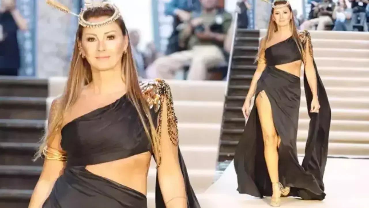 Pınar Altuğ'un derin yırtmaçlı kıyafeti, defilede sosyal medyada tartışma yarattı! 4