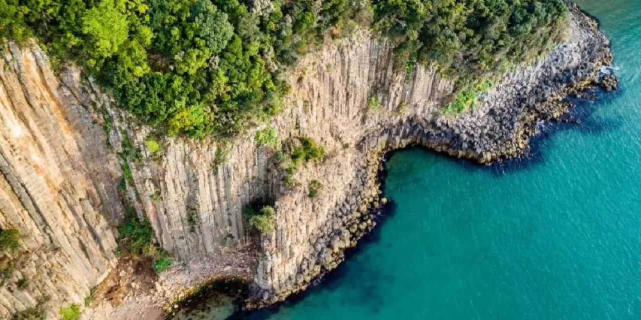 "Dünyanın Eşsiz Doğa Harikalarından Biri Türkiye'de: 80 Milyon Yıllık Güzellik Ziyaretçilerini Kendine Hayran Bırakıyor!" 6