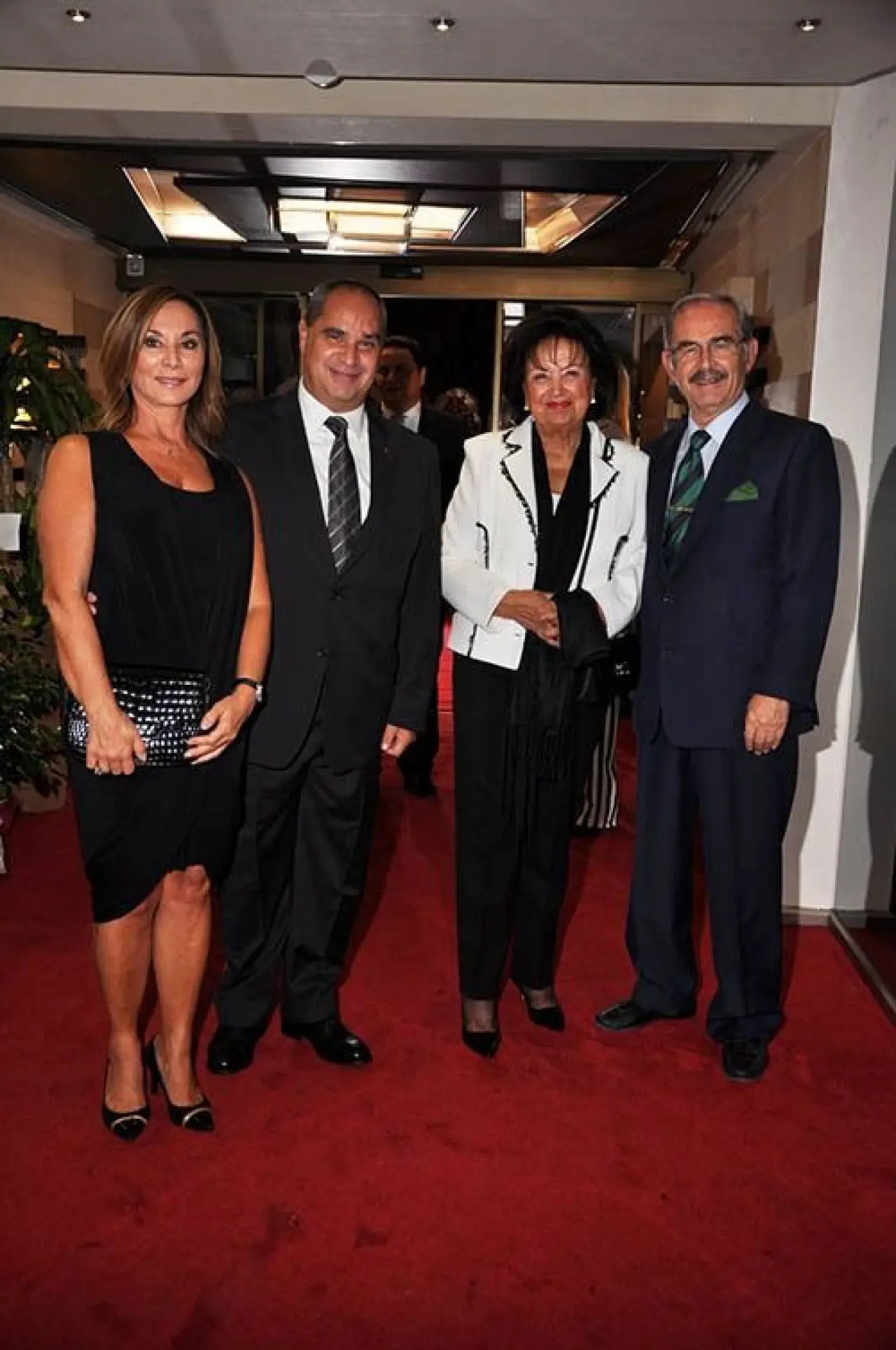 Gülden Kanatlı Derbil Kimdir? Kaç Yaşında, Nereli, Eşi ve Çocuğu Kim? 1