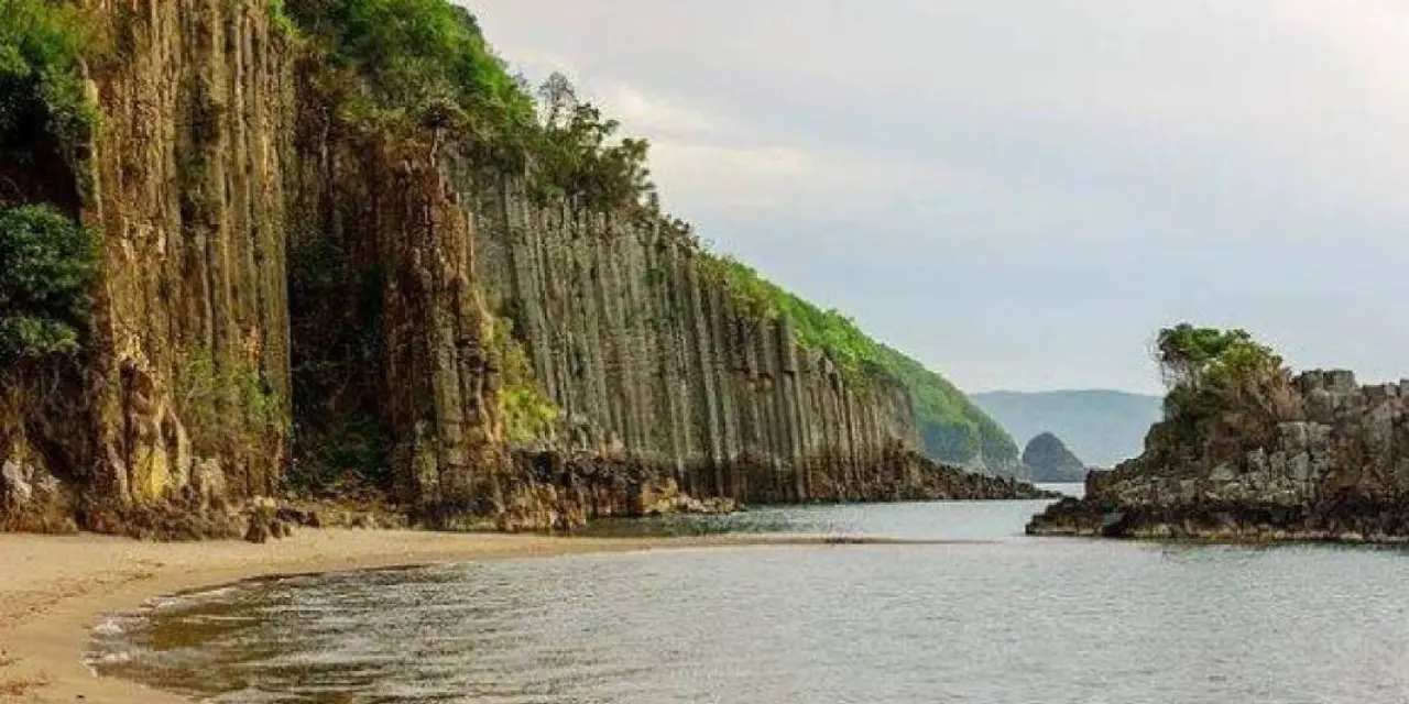 "Dünyanın Eşsiz Doğa Harikalarından Biri Türkiye'de: 80 Milyon Yıllık Güzellik Ziyaretçilerini Kendine Hayran Bırakıyor!" 1