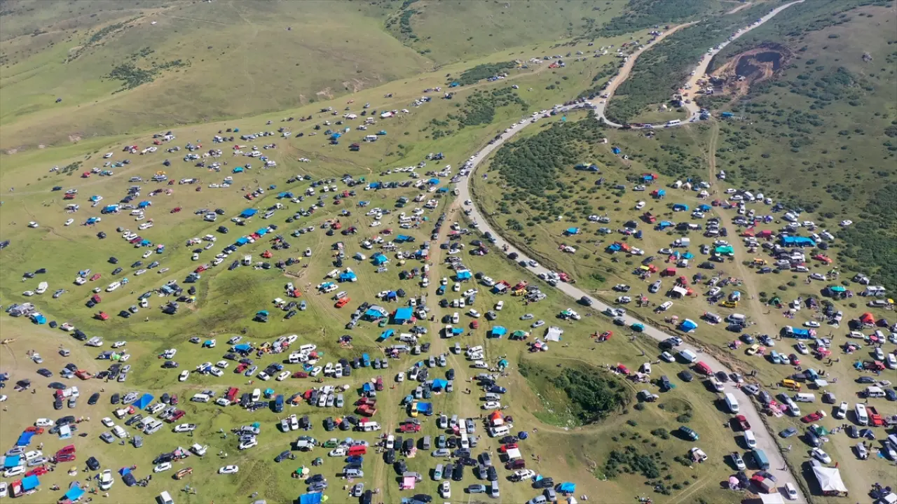 Trabzon'daki "Haçka Yaylası" doğaseverlerin rotasında yer alıyor 9