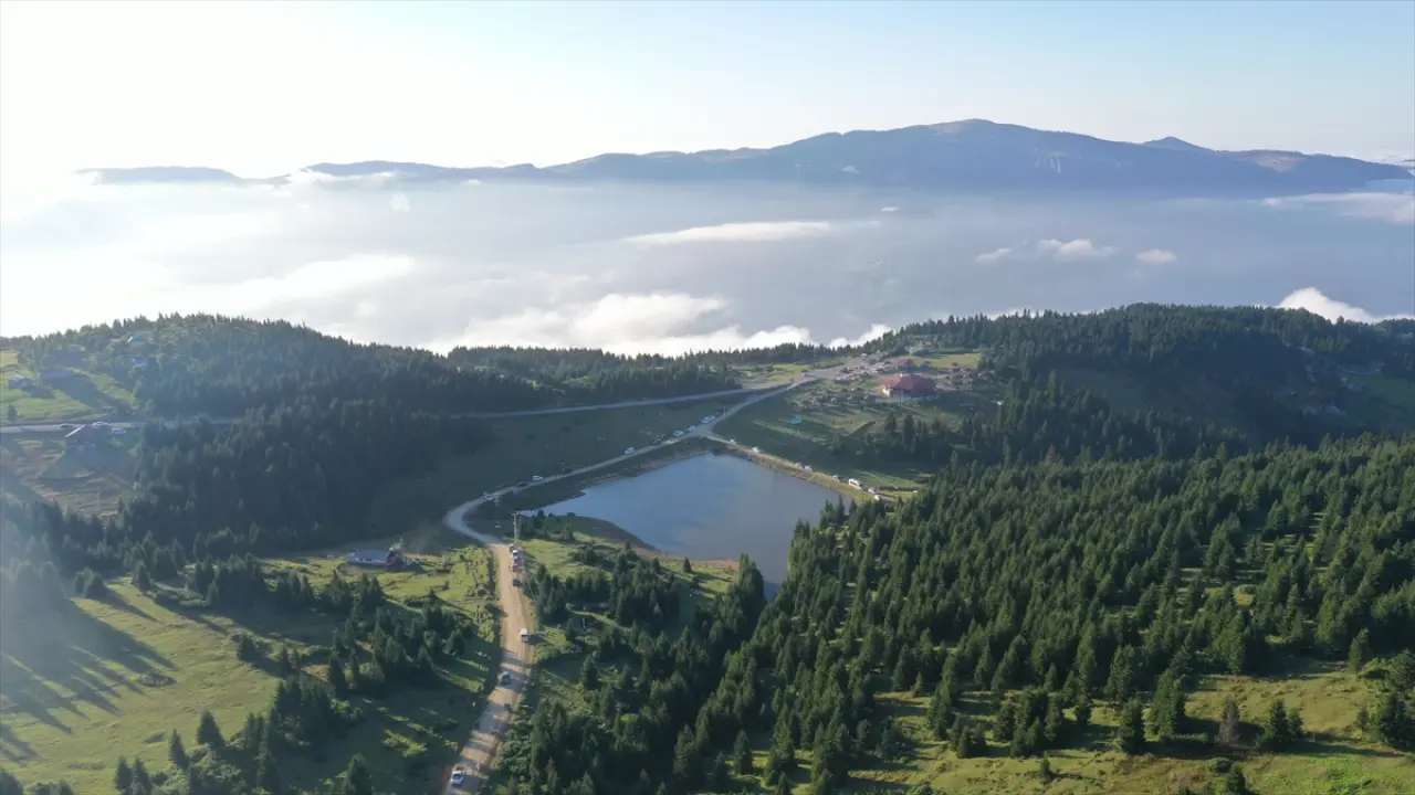 Trabzon'daki "Haçka Yaylası" doğaseverlerin rotasında yer alıyor 5