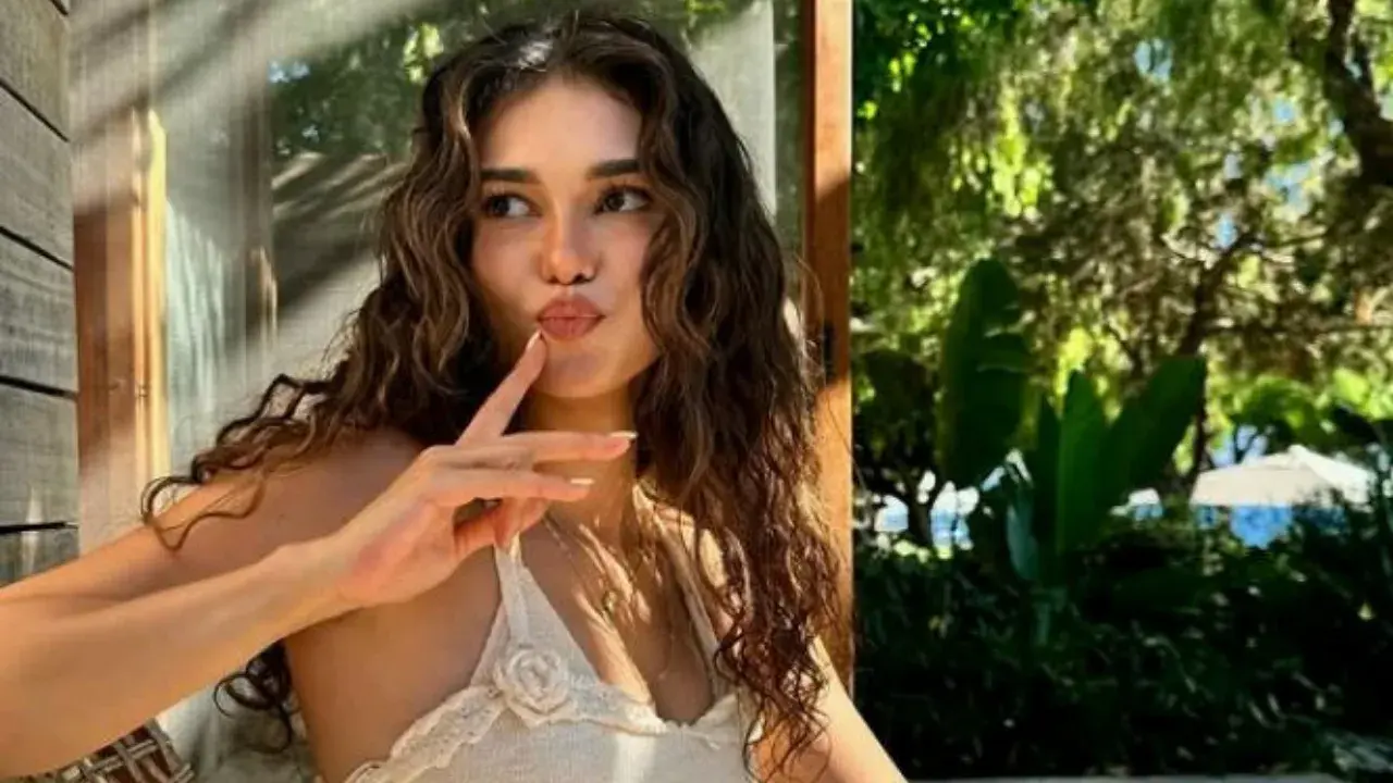 Gözleri Karadeniz Fatoş’u Türkü Su Demirel Kimdir? Kaç Yaşında ve Nereli? 5