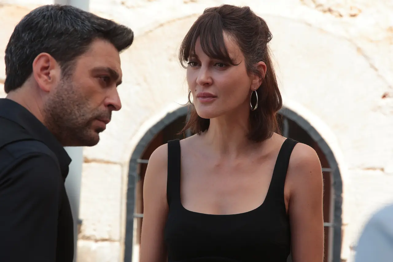 Uzak Şehir'in Yeni Sezonu İçin İlk Kareler ve Büyük Heyecan! 2