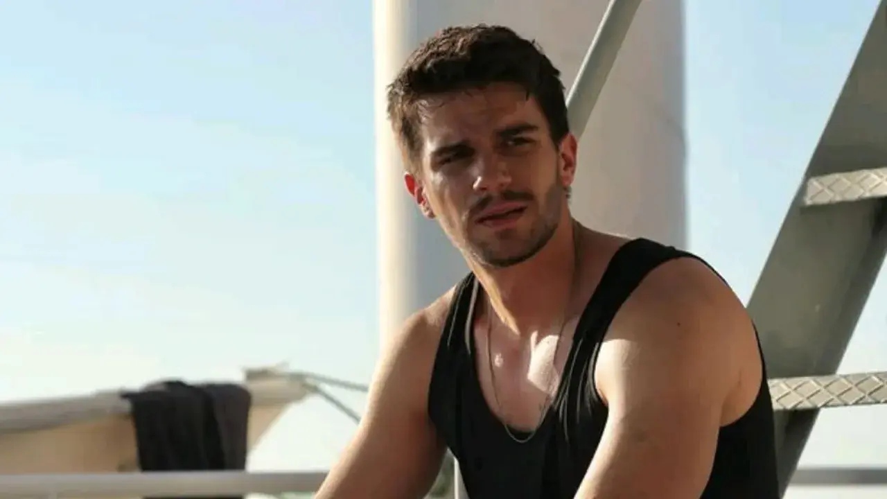 Gözleri Karadeniz’in Dursun’u Eren Ören Kimdir? Kaç Yaşında ve Hangi Dizilerde Rol Aldı? 4