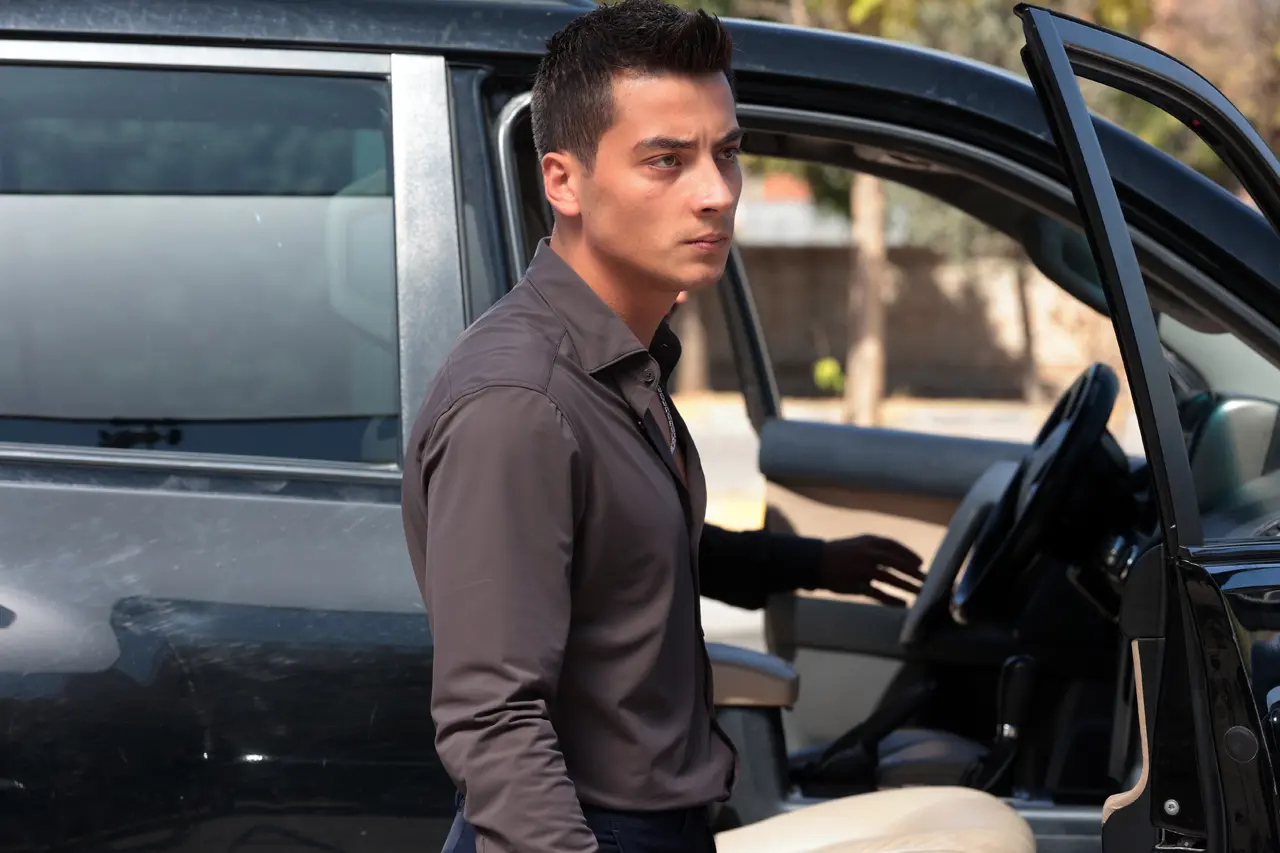 Uzak Şehir'in Yeni Sezonu İçin İlk Kareler ve Büyük Heyecan! 8