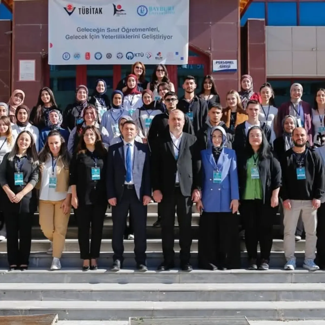 Bayburt Üniversitesi'nde Gelecek İçin Öğretmen Eğitimi Projesi Tamamlandı 7