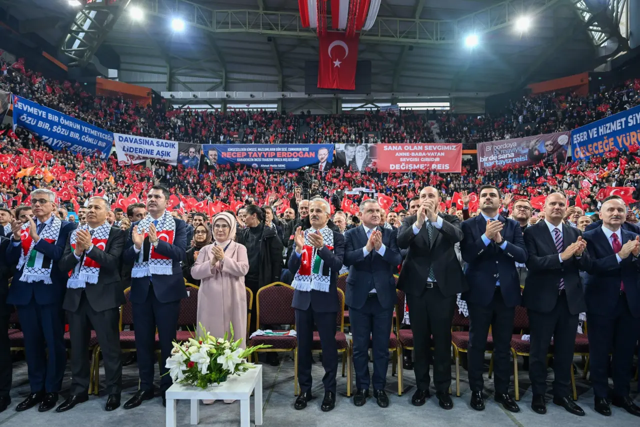 Trabzon'da Ulaşım Projeleri Açıklandı, Yeni Havalimanı ve Hızlı Tren Müjdesi Verildi 8
