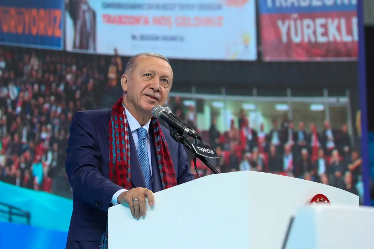 Trabzon'da Ulaşım Projeleri Açıklandı, Yeni Havalimanı ve Hızlı Tren Müjdesi Verildi 7