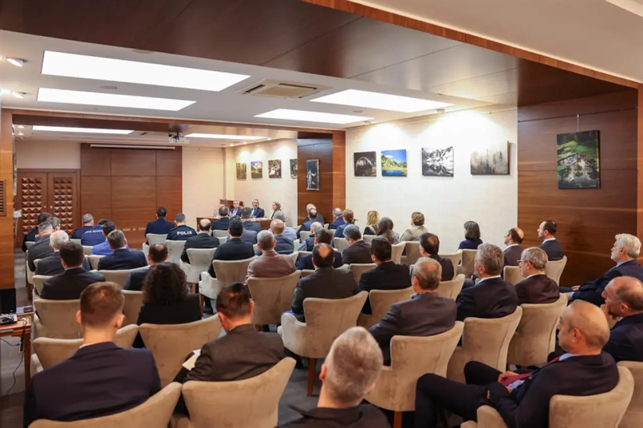 Rize İl İdare Şube Başkanları Toplantısı Vali Baydaş Başkanlığında Gerçekleştirildi 3