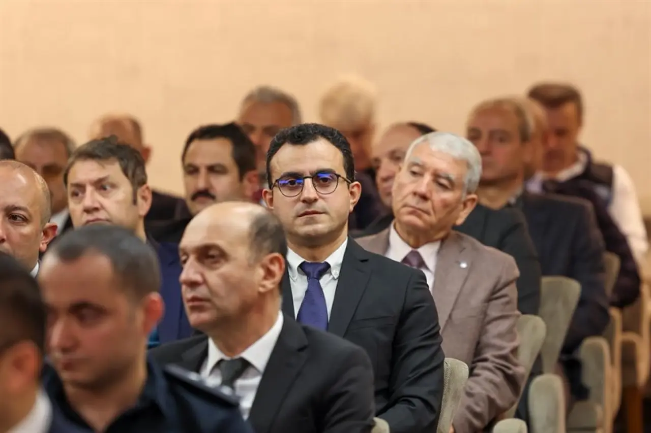 Rize İl İdare Şube Başkanları Toplantısı Vali Baydaş Başkanlığında Gerçekleştirildi 7