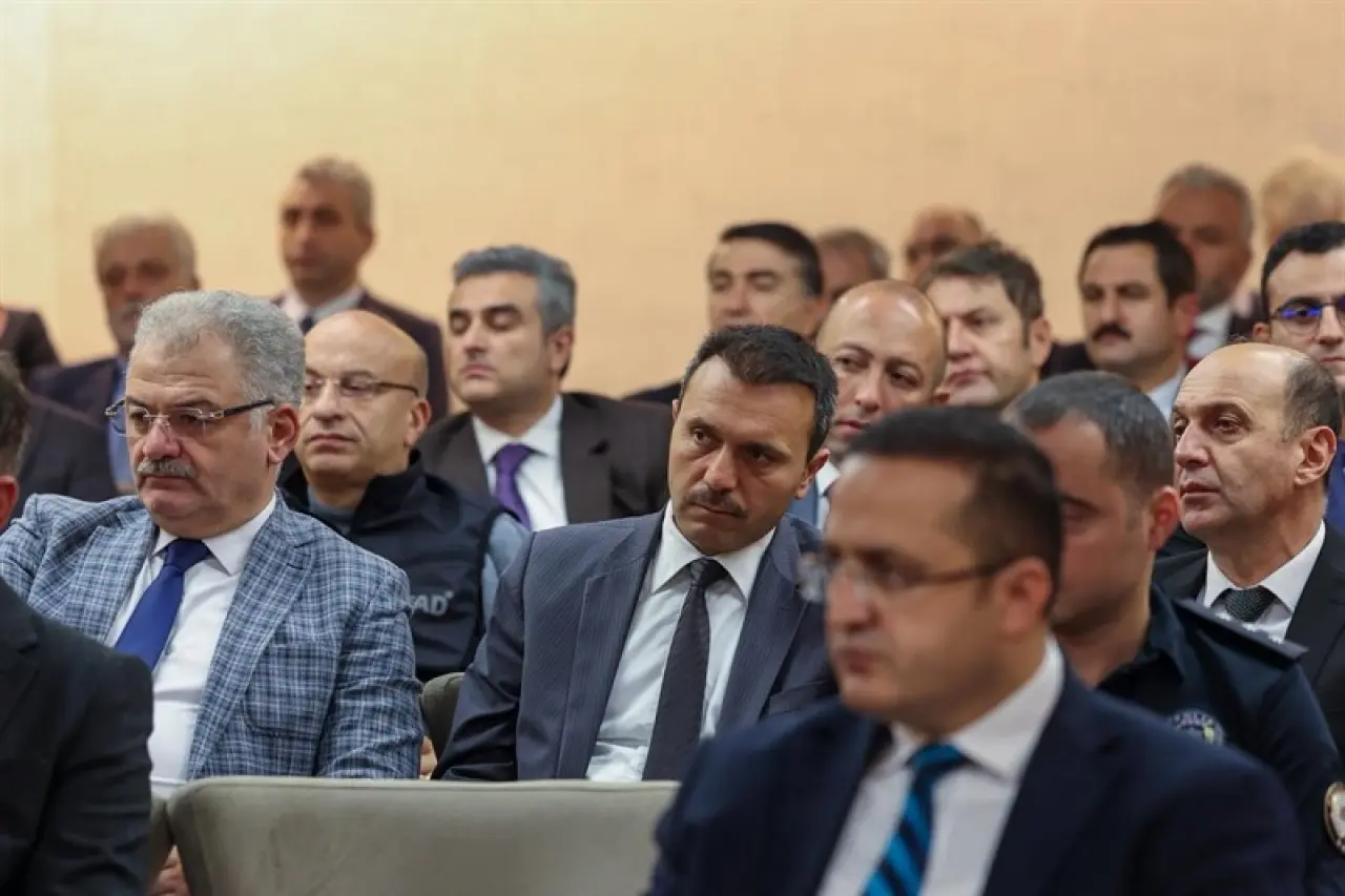 Rize İl İdare Şube Başkanları Toplantısı Vali Baydaş Başkanlığında Gerçekleştirildi 8