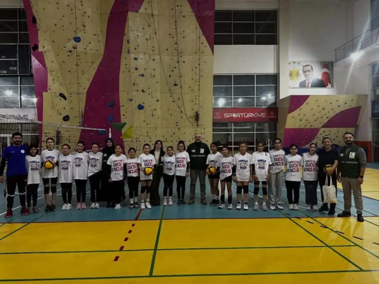 Rize Yeşilay’dan Sporcu Gençlere Sağlıklı Mola 4