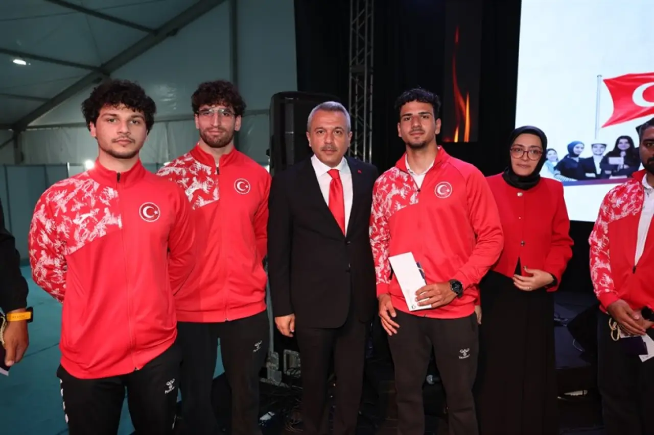 Rize’de 19 Mayıs Coşkusu: Gençlik Bayramı Büyük Bir Heyecanla Kutlandı 2