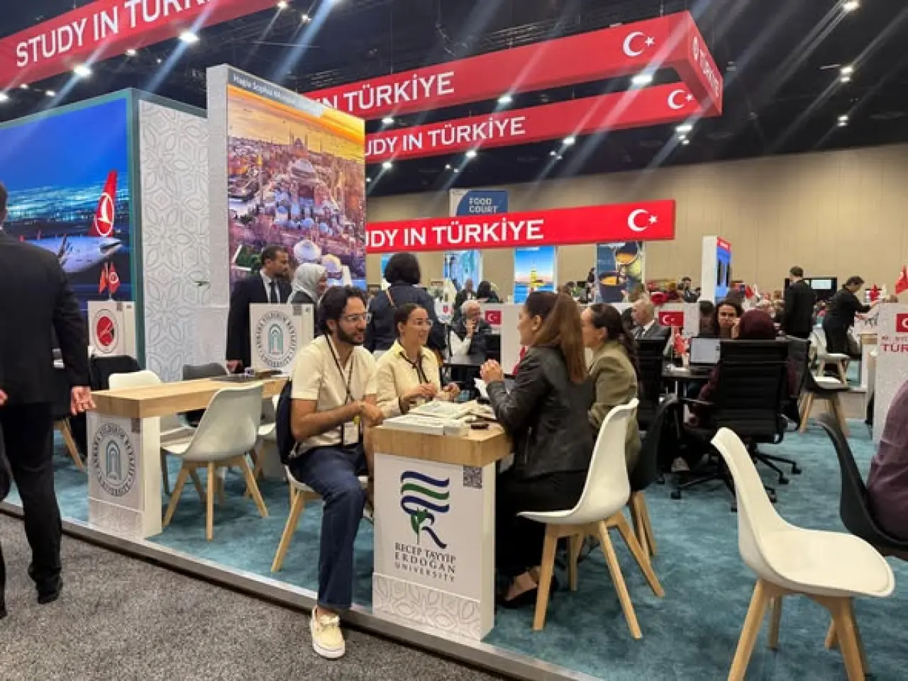 Erdoğan Üniversitesi, NAFSA 2026'da Türkiye'yi temsil ederek uluslararası iş birlikleri arıyor 4