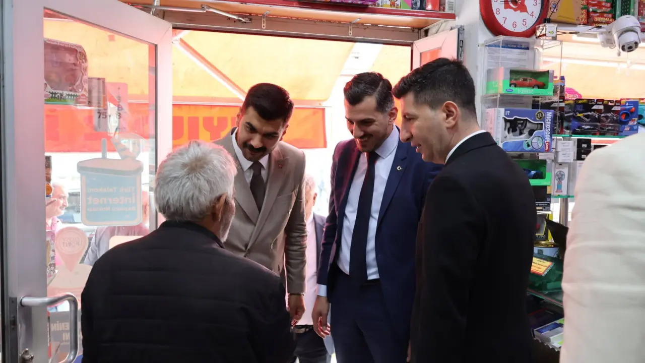 Güneysu’da Bayramlaşma Programı Yoğun Katılımla Gerçekleştirildi 4