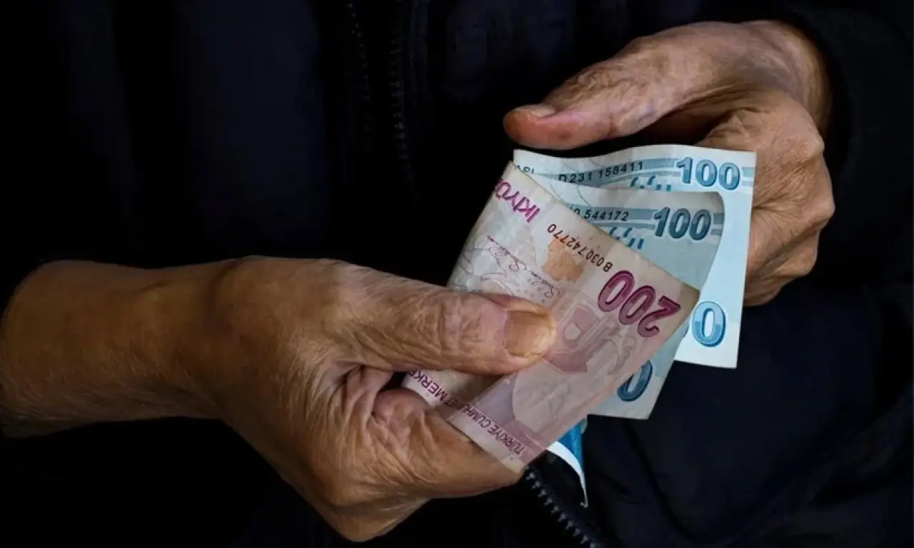 SGK uzmanı emekli ve memur maaşını açıkladı: Güçlü bir beklenti var 1