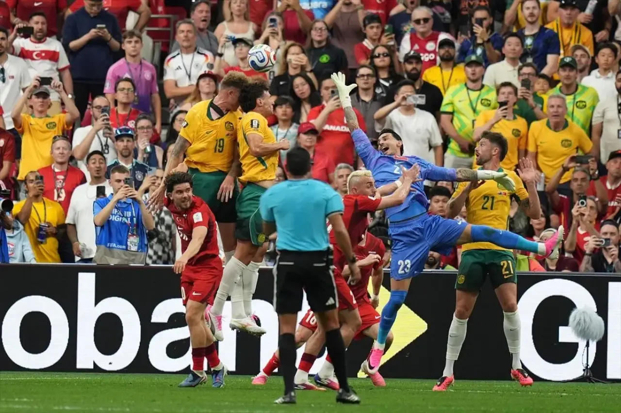 Türkiye - Paraguay Maçı Öncesi Muhtemel 11'ler Belli Oldu! Montella’dan 3 Değişiklik Hamlesi 3