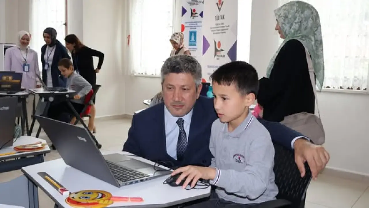 Güneysu'da TÜBİTAK Destekli Özel Sınıf Açıldı 3