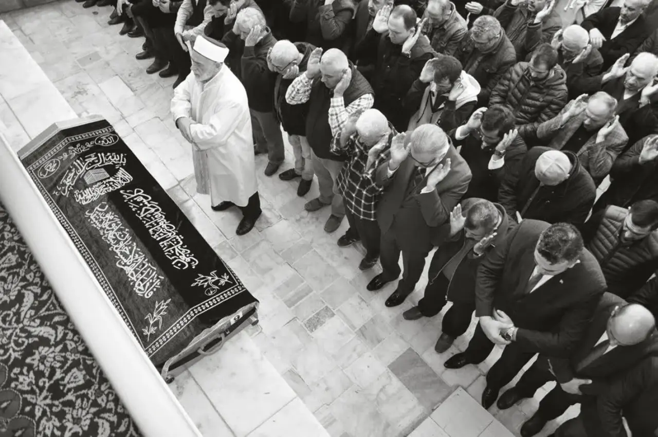 Gıyabi Cenaze Namazı - 5
